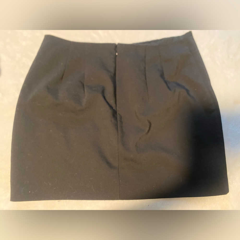 Express mini skirt size 10 in black EUC